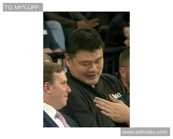 姚明搞笑小品大揭秘笑声不断的篮球巨星生活趣事分享