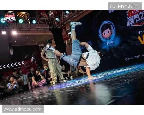 深圳街舞队灵活性大赛创佳绩引领全国街舞新潮流 深圳街舞队灵活性大赛创佳绩引领全国街舞新潮流